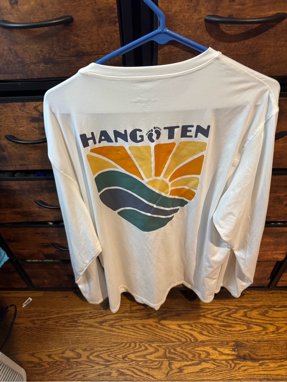 Hang Ten White Long-Sleeve Graphic Tee with Sunset Wave Print